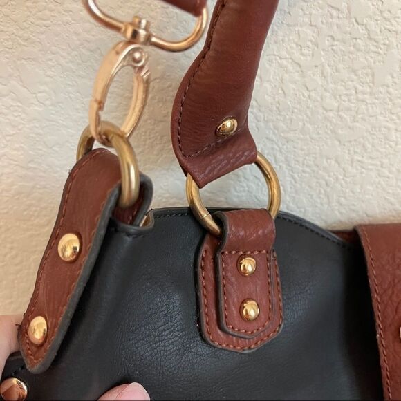 Victoria Elizabeth Dual Leather Purse - Picture 14 of 16